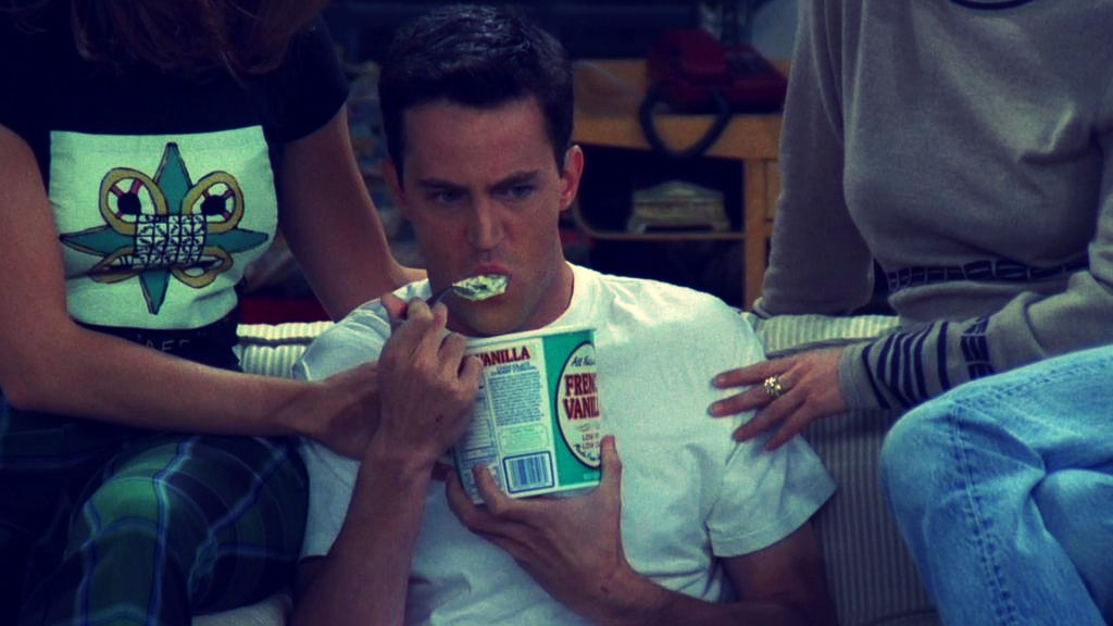 Fast Food Seçimine Göre Hangi Friends Karakterisin Chandler Bing